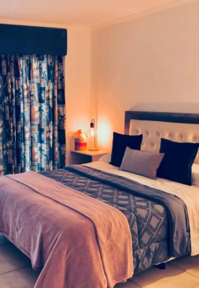 MENDOZA Suites 3